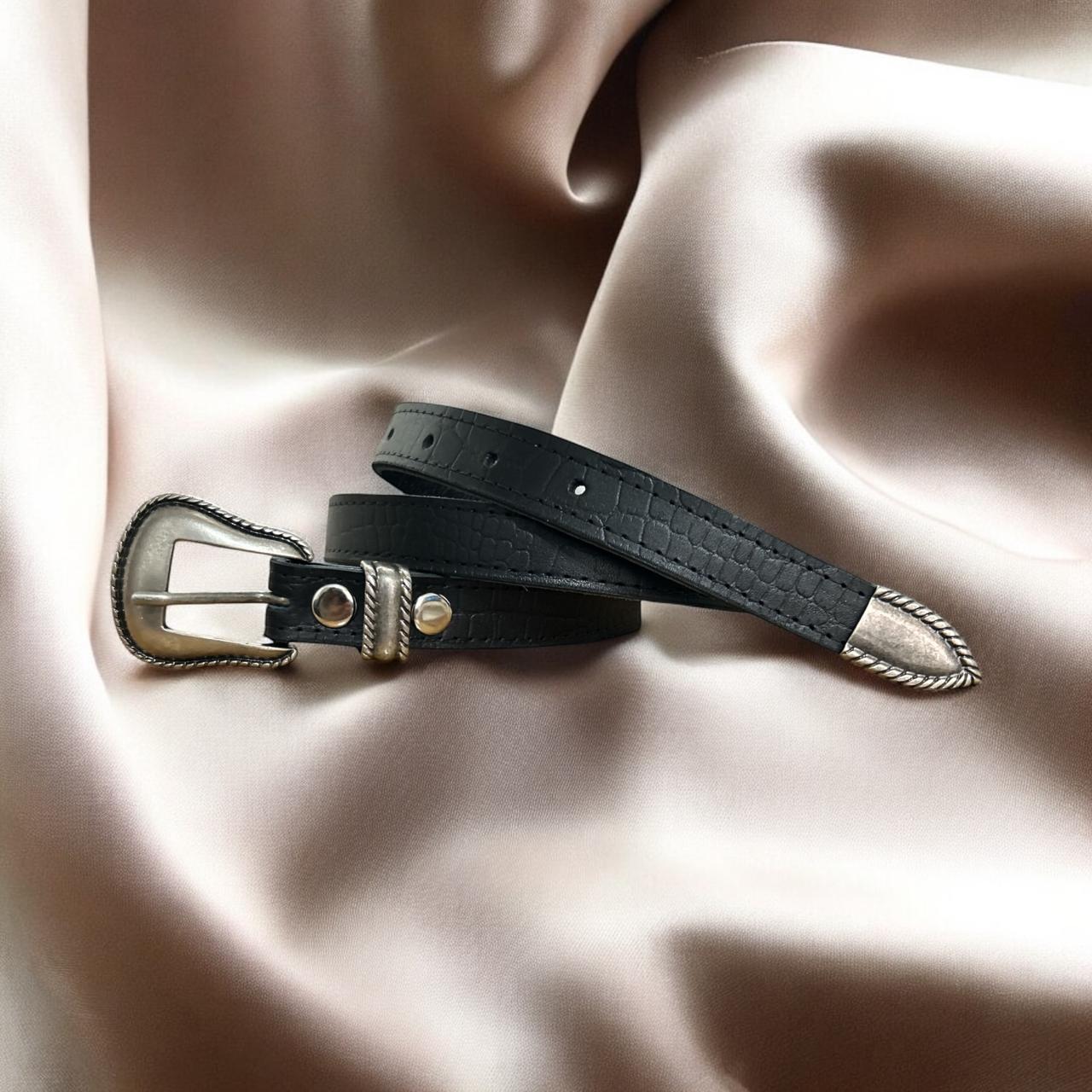 CINTURON TEXAS CUERO NEGRO TEXTURIZADO